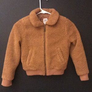 Girls’ Gap tan sherpa jacket, small